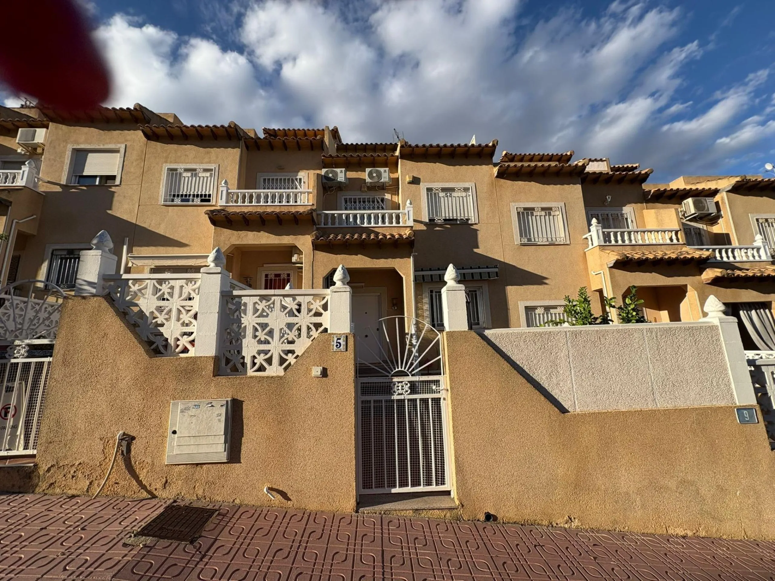 Charming Townhouse in Villamartín-Las Filipinas, Orihuela Costa