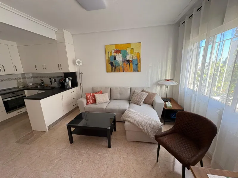 Charming Townhouse in Villamartín-Las Filipinas, Orihuela Costa