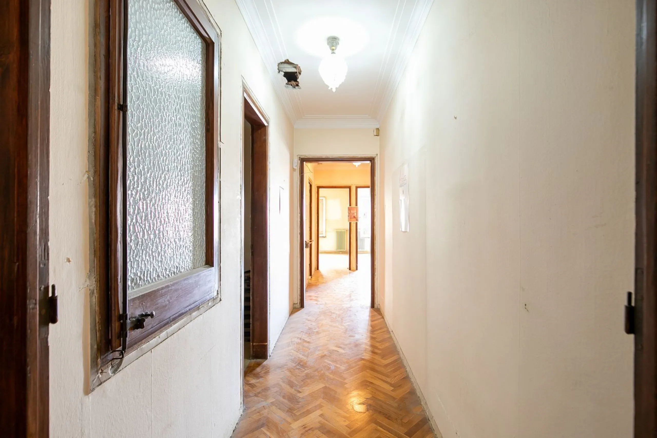 Elegante propiedad en finca clásica para reforma integral en Sant Gervasi – Galvany, Barcelona