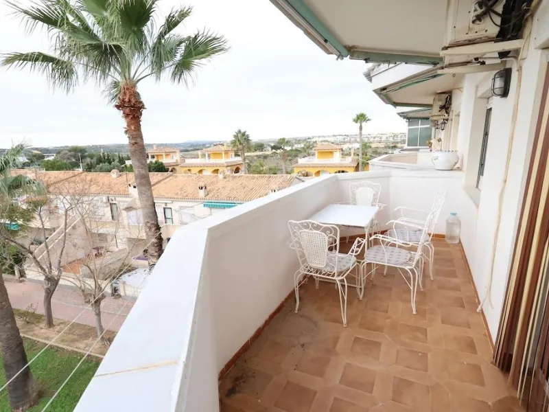 APARTAMENTO CON VISTAS AL MAR EN ORIHUELA COSTA. 1 DORM. 1 BAÑO. SUPERFICIE DE 53 M2.