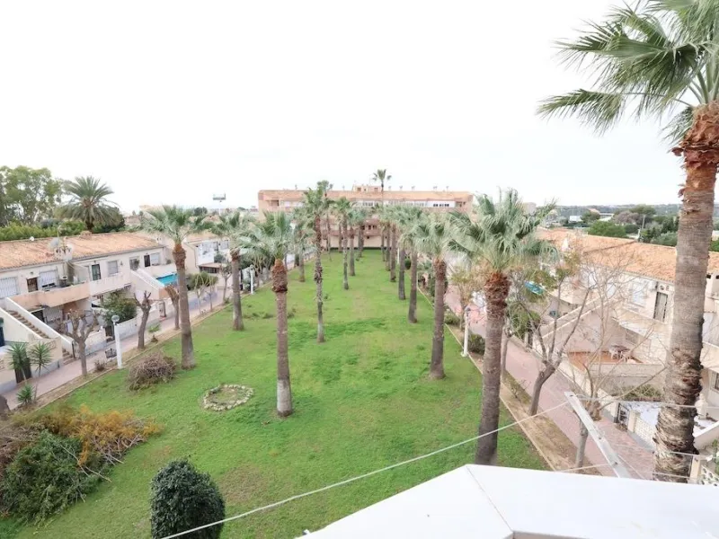 APARTAMENTO CON VISTAS AL MAR EN ORIHUELA COSTA. 1 DORM. 1 BAÑO. SUPERFICIE DE 53 M2.