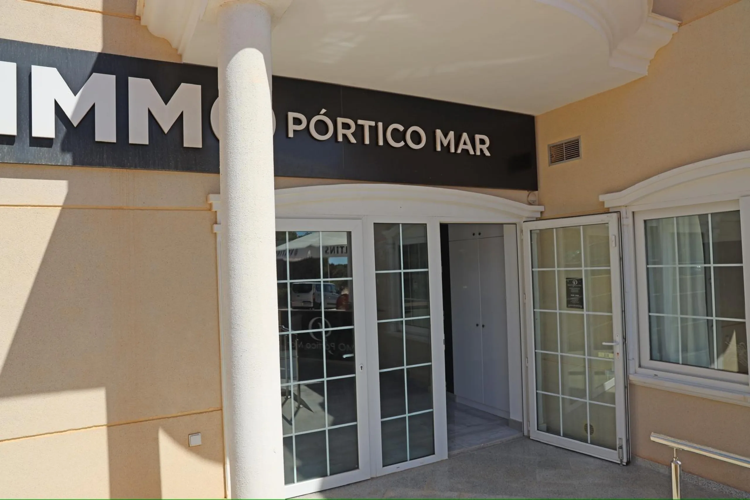 REF.7727 — Modern Office with New Renovation in Guardamar del Segura