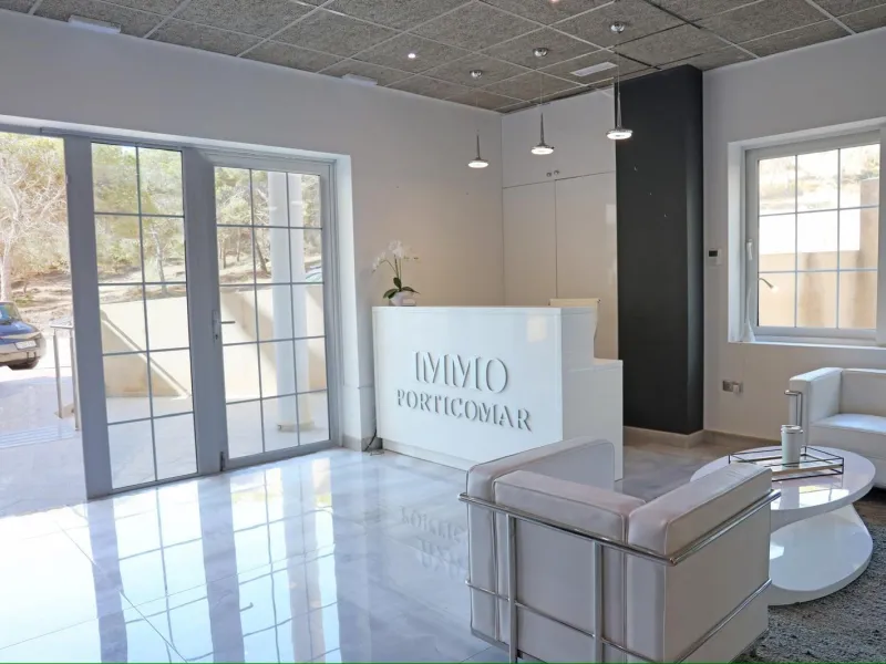 REF.7727 — Modern Office with New Renovation in Guardamar del Segura