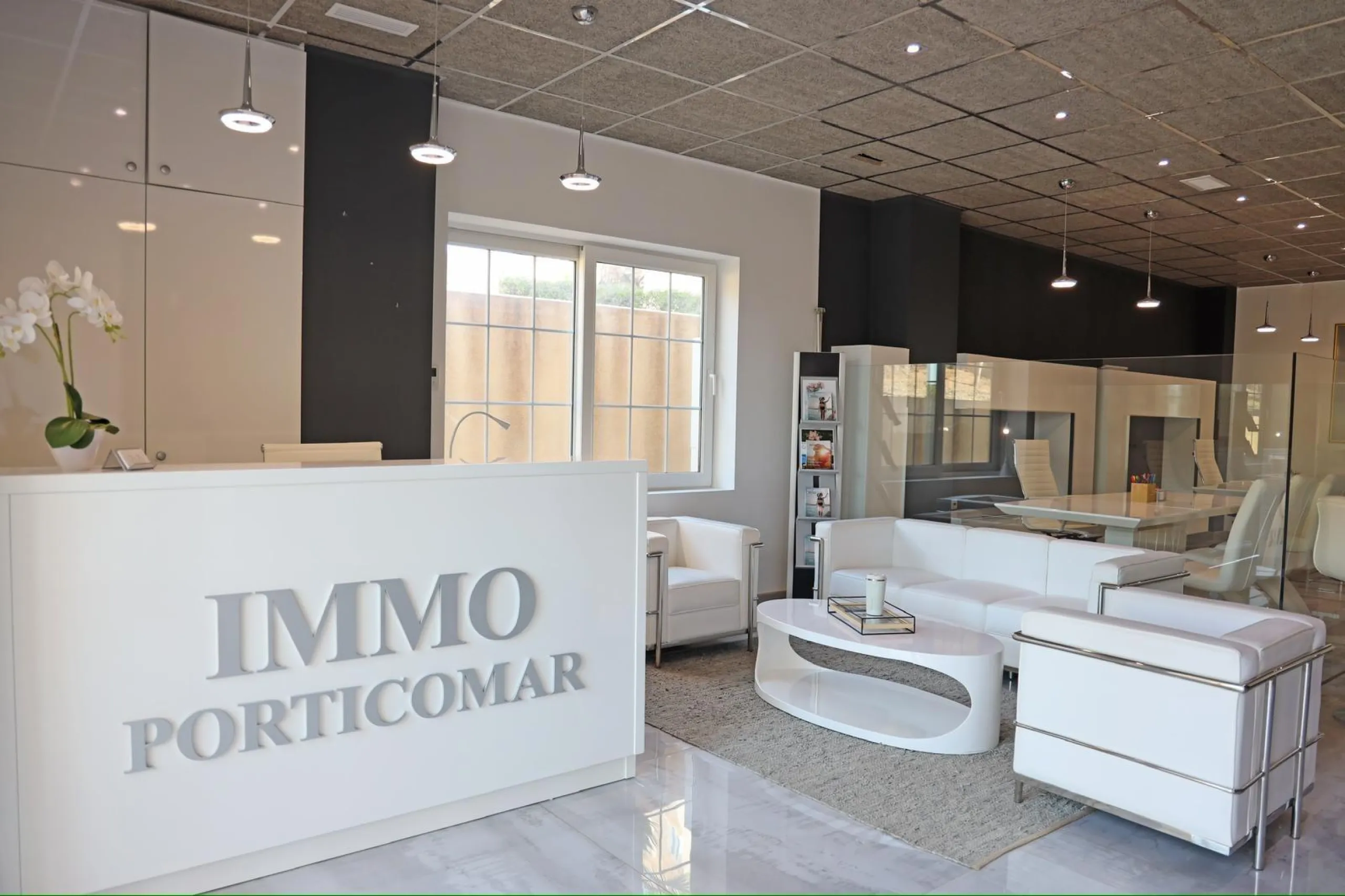 REF.7727 — Modern Office with New Renovation in Guardamar del Segura