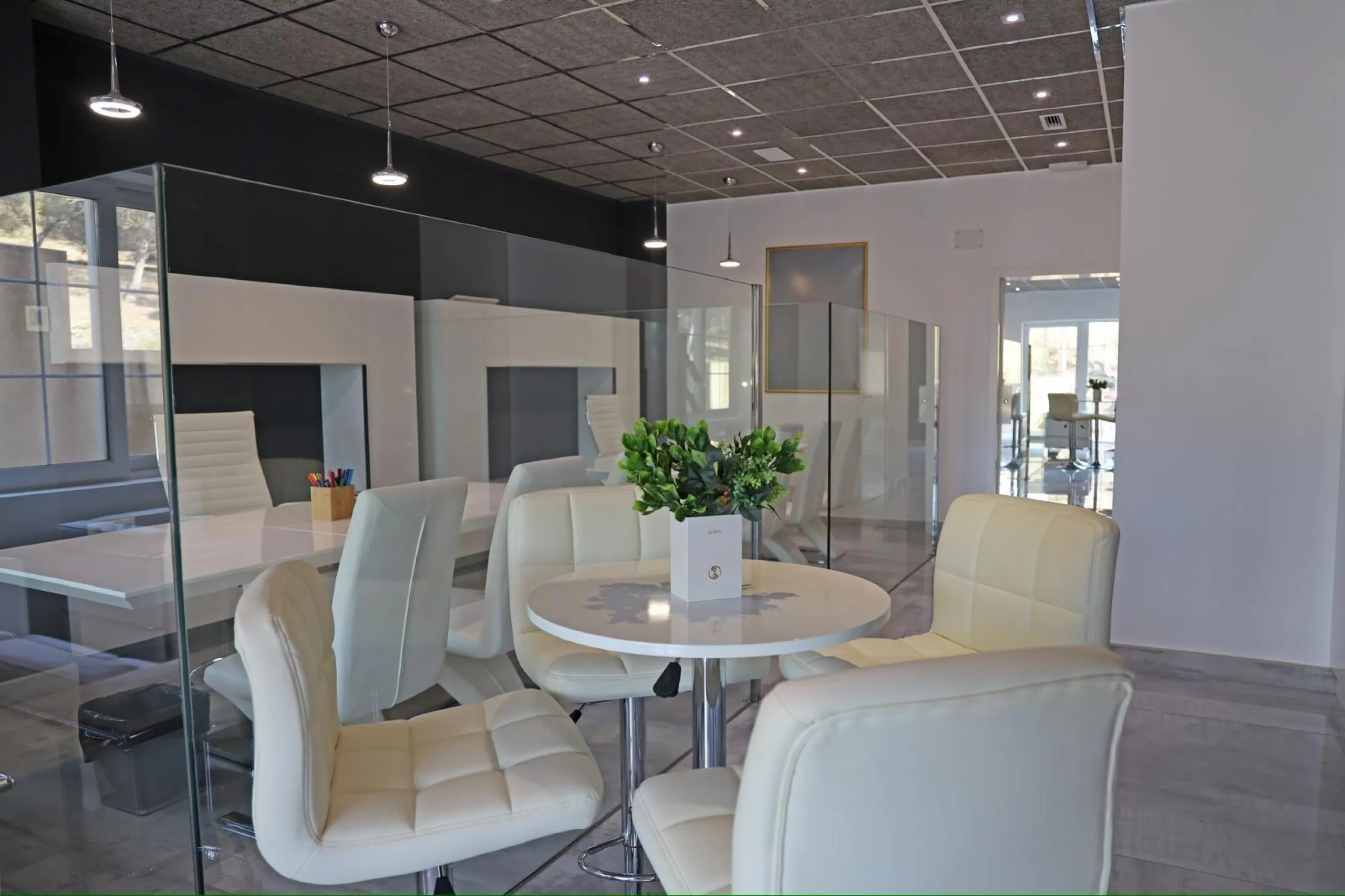 REF.7727 — Modern Office with New Renovation in Guardamar del Segura
