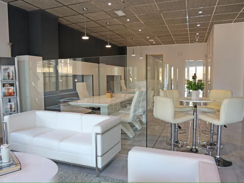 REF.7727 — Modern Office with New Renovation in Guardamar del Segura