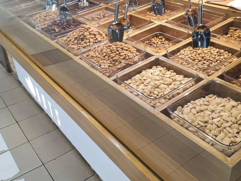 POSITION IN CENTRAL MARKET OF DRIED FRUITS