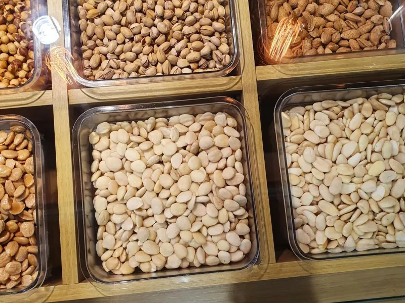 POSITION IN CENTRAL MARKET OF DRIED FRUITS