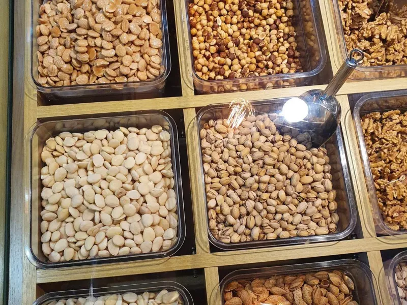 POSITION IN CENTRAL MARKET OF DRIED FRUITS