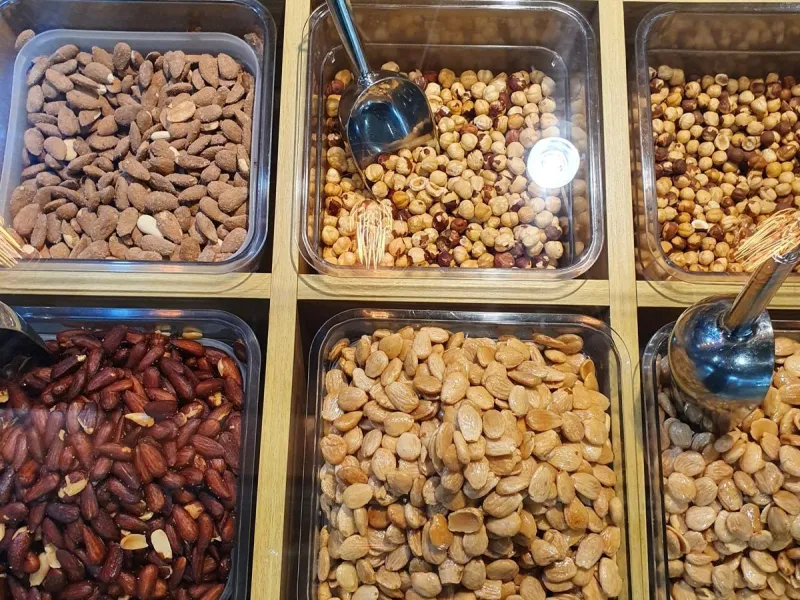 POSITION IN CENTRAL MARKET OF DRIED FRUITS