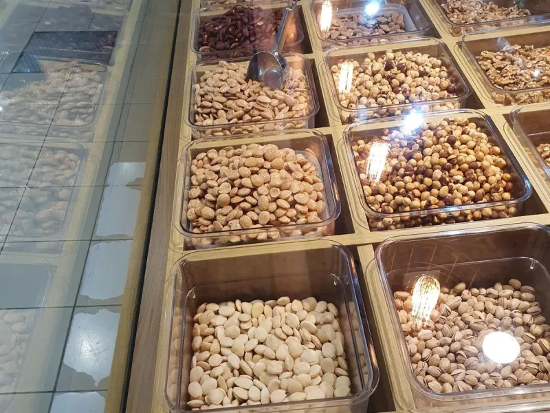 POSITION IN CENTRAL MARKET OF DRIED FRUITS
