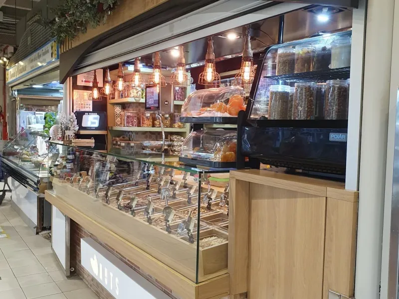 POSITION IN CENTRAL MARKET OF DRIED FRUITS