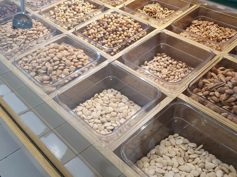 POSITION IN CENTRAL MARKET OF DRIED FRUITS
