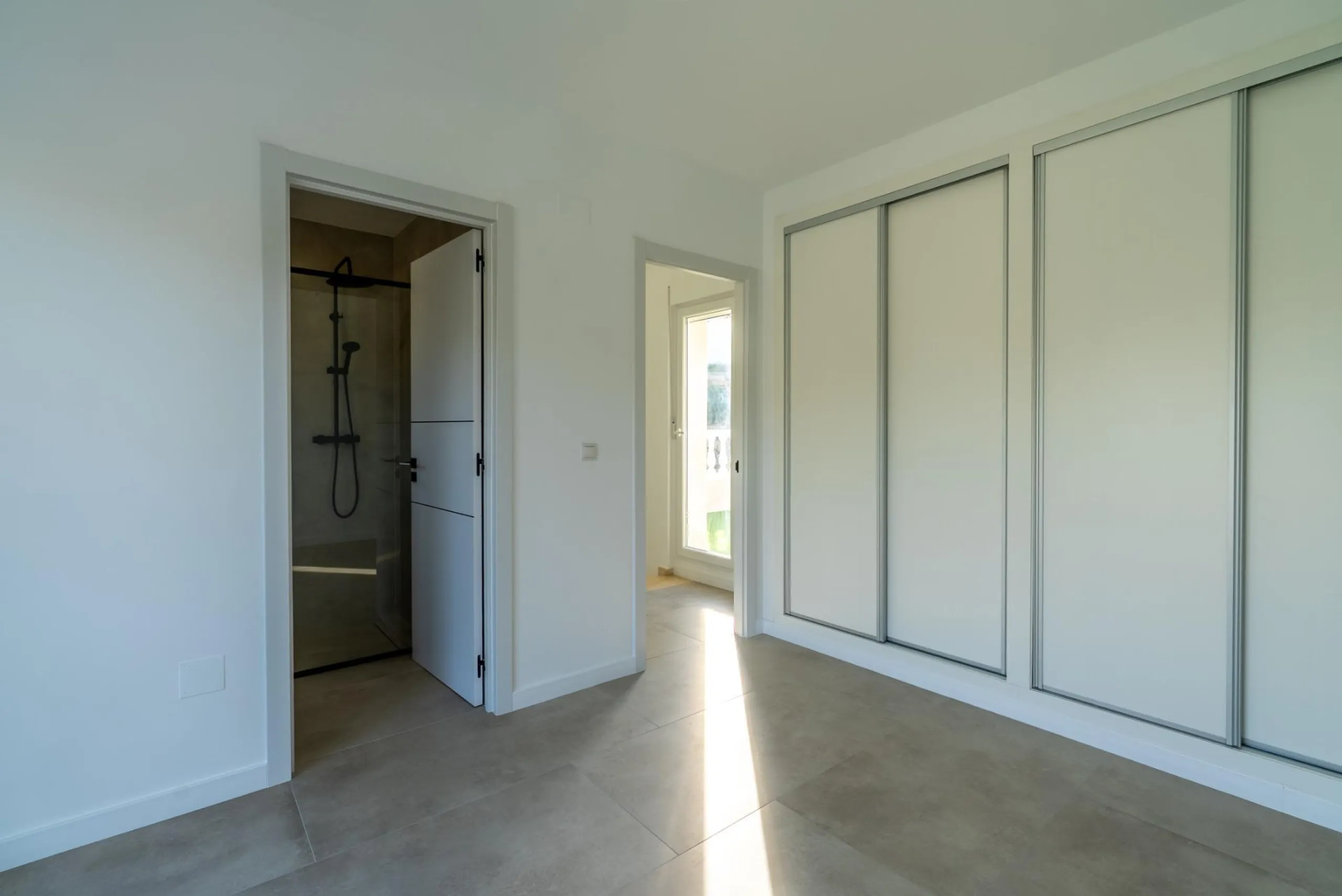 A beautiful chalet with sea and mountain views in El Campello