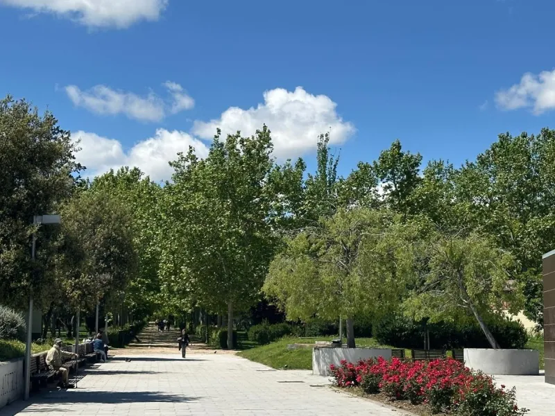 Квартира на продажу для инвесторов в районе Usera, Madrid
