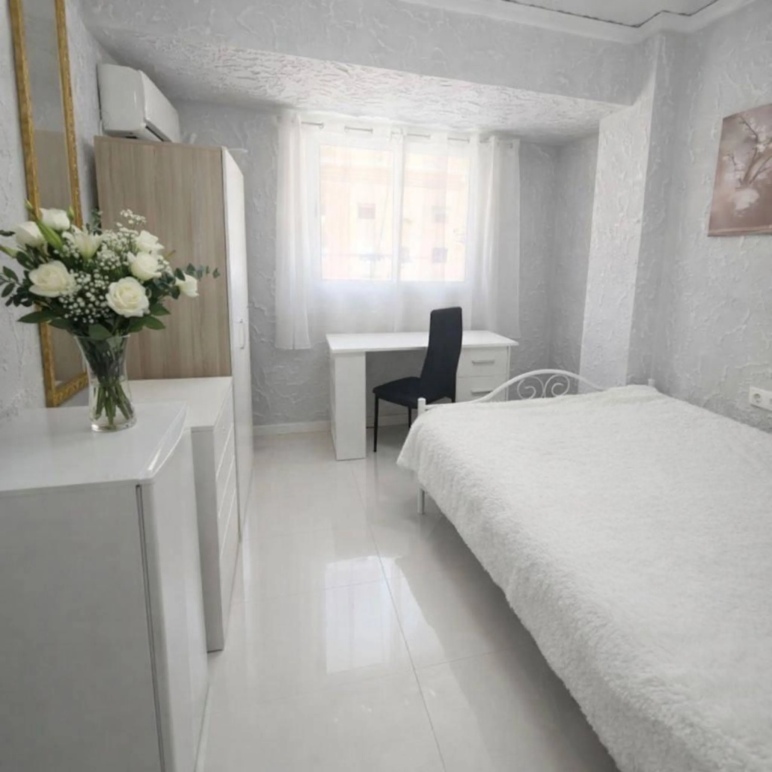🏠 Exclusive 5-room apartment for sale in the center of Valencia, Campanar area