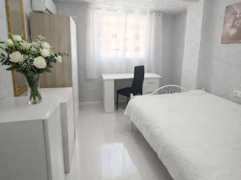 🏠 Exclusive 5-room apartment for sale in the center of Valencia, Campanar area