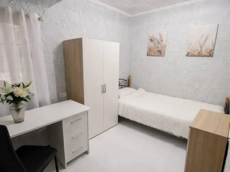🏠 Exclusive 5-room apartment for sale in the center of Valencia, Campanar area