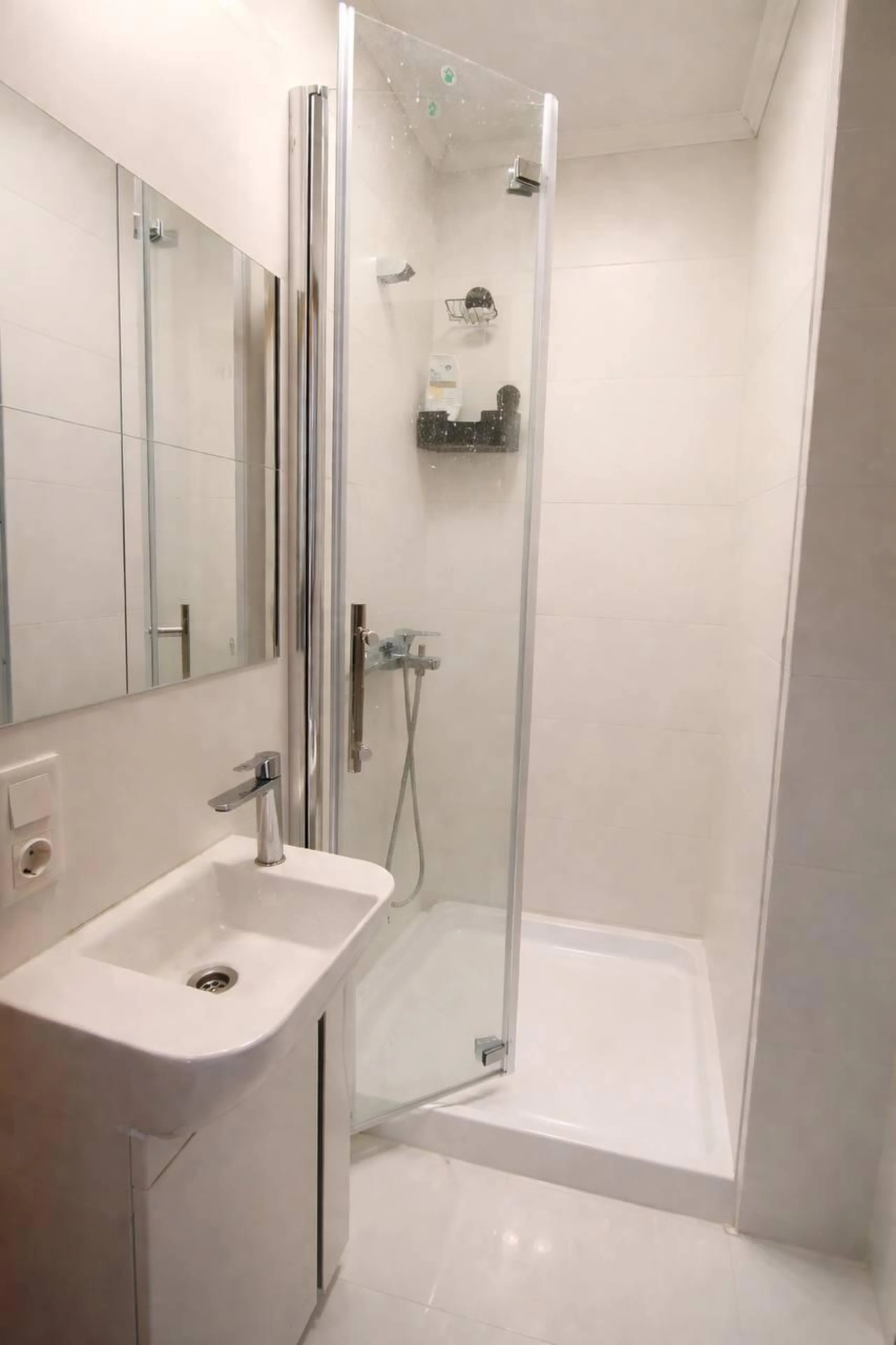 🏠 Exclusive 5-room apartment for sale in the center of Valencia, Campanar area