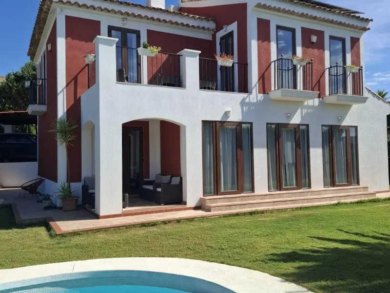 Villa de lujo con vistas al mar