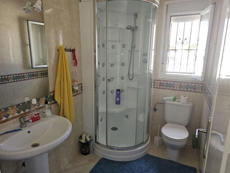 Independent villa in Benijófar (Urb. Monte Azul)