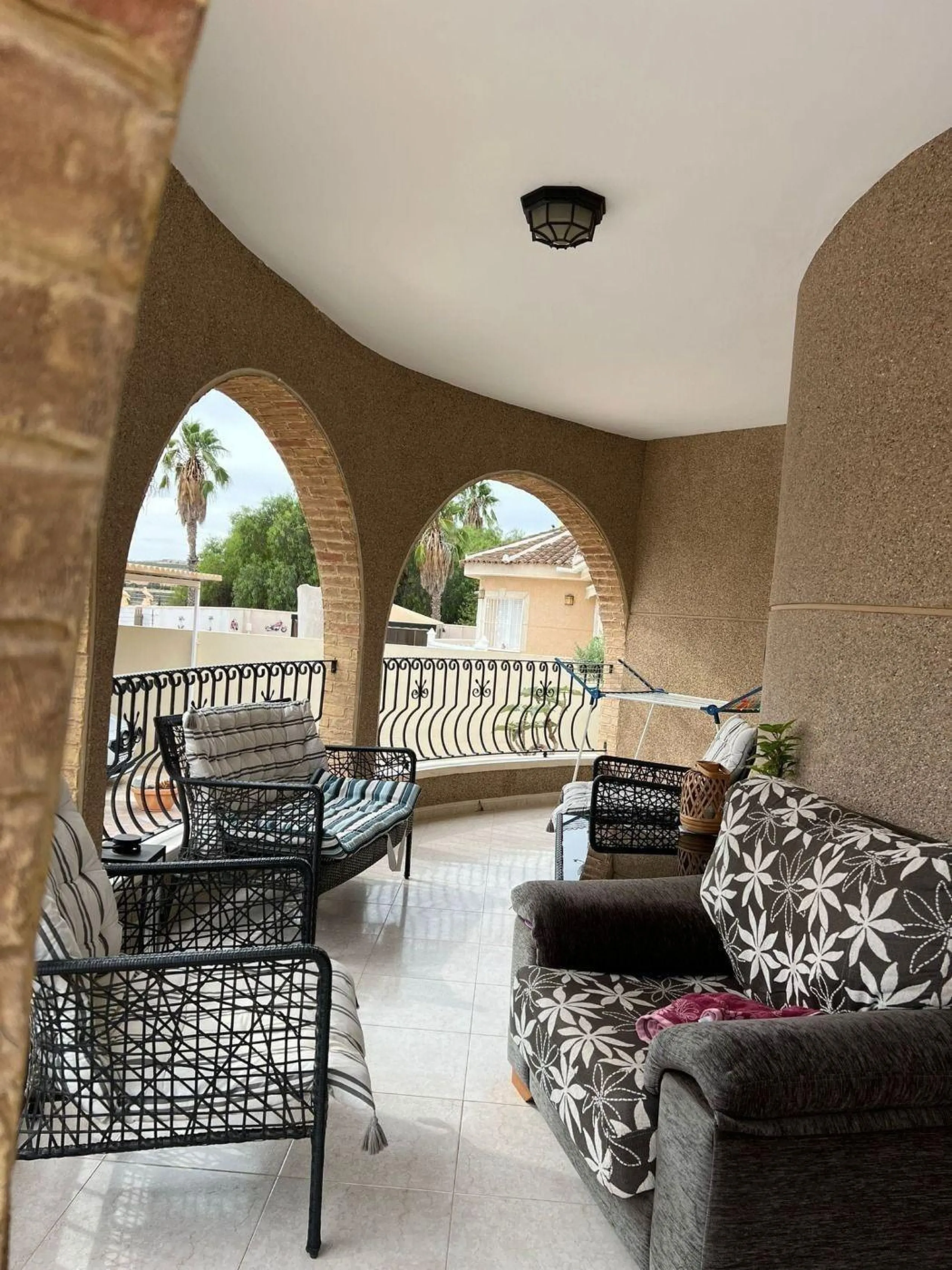 Independent villa in Benijófar (Urb. Monte Azul)