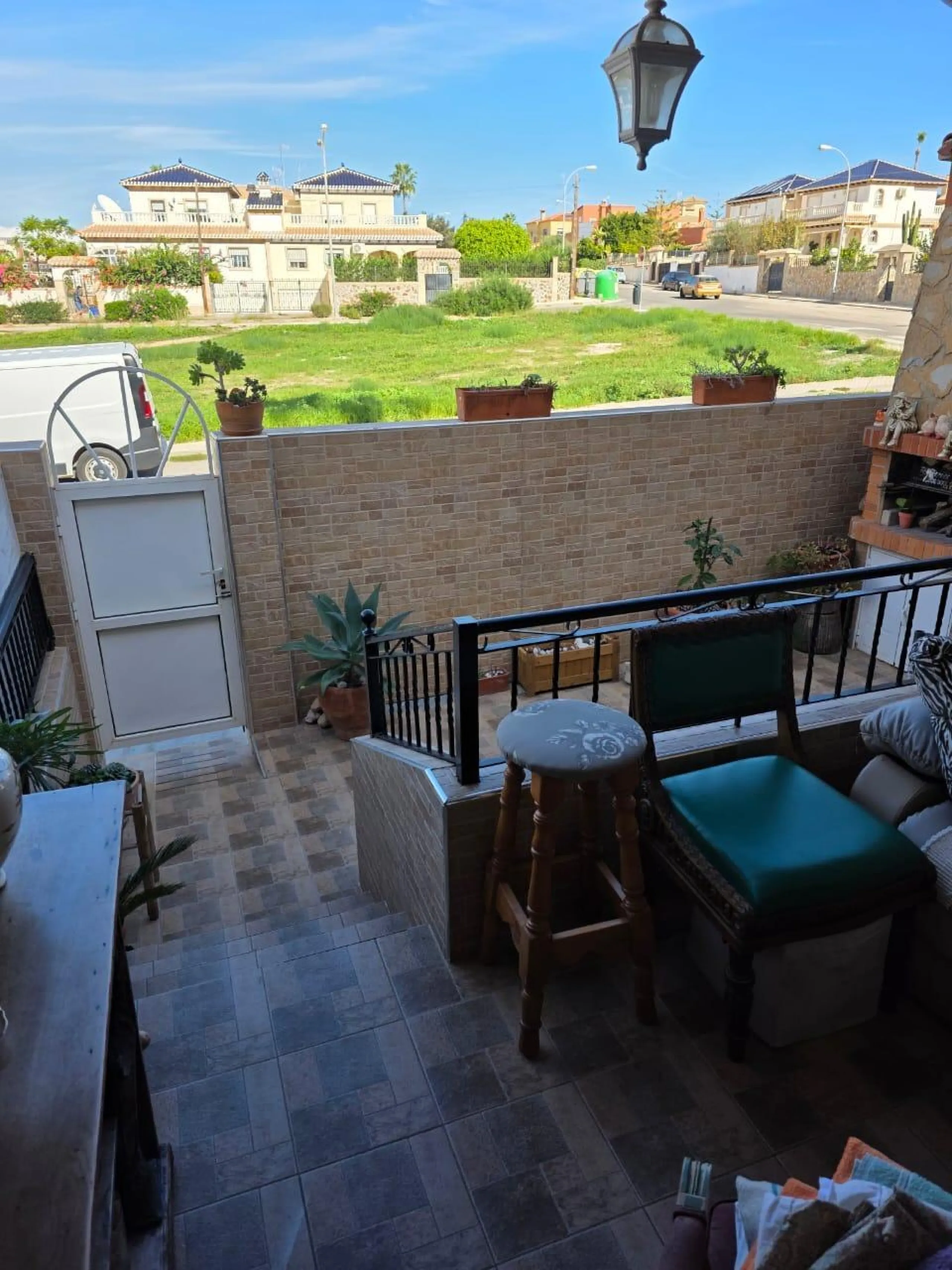 Cozy townhouse in one of the most sought-after areas of Torrevieja — Aguas Nuevas