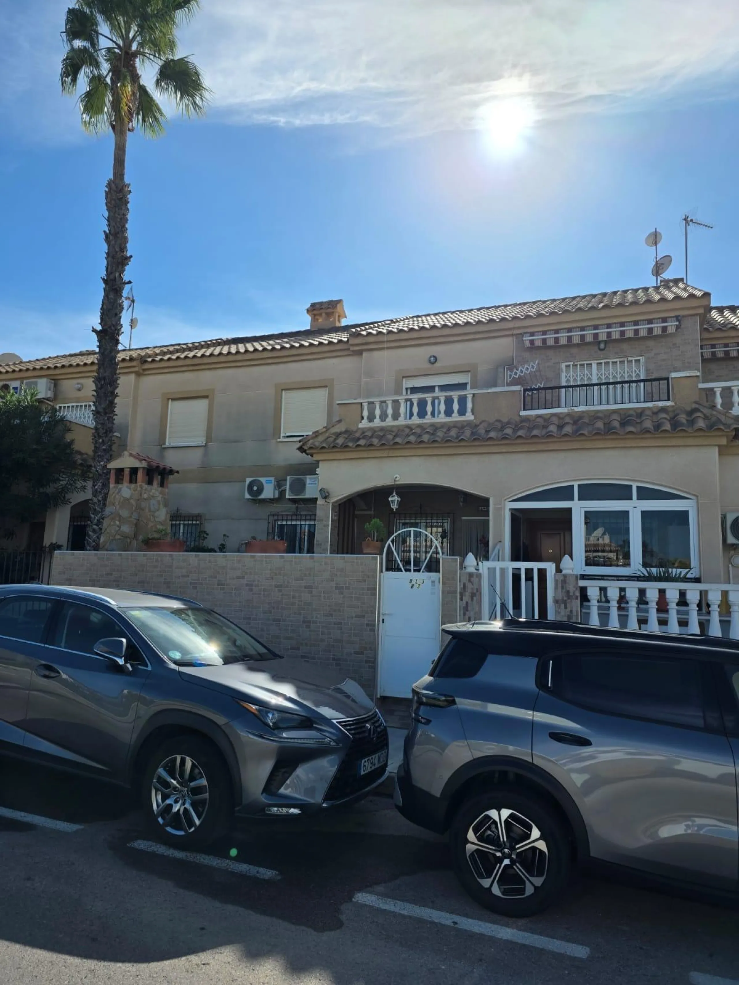 Cozy townhouse in one of the most sought-after areas of Torrevieja — Aguas Nuevas
