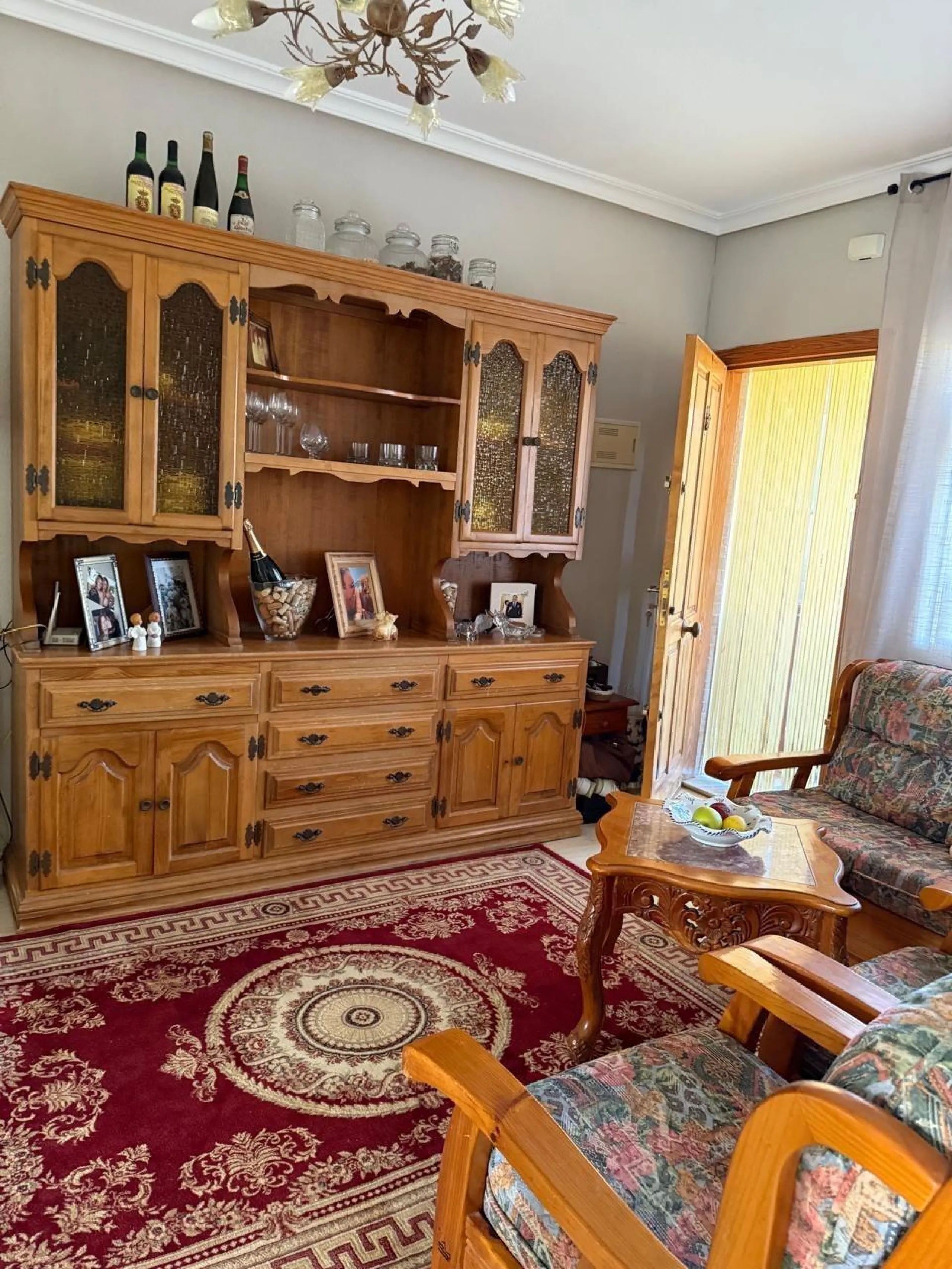 Cozy townhouse in one of the most sought-after areas of Torrevieja — Aguas Nuevas