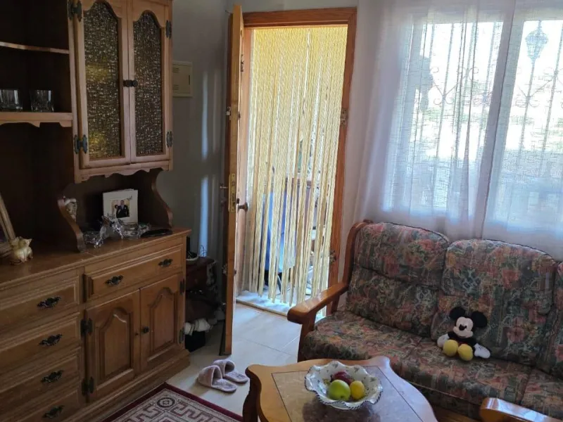 Cozy townhouse in one of the most sought-after areas of Torrevieja — Aguas Nuevas