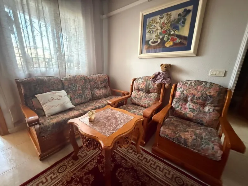 Cozy townhouse in one of the most sought-after areas of Torrevieja — Aguas Nuevas