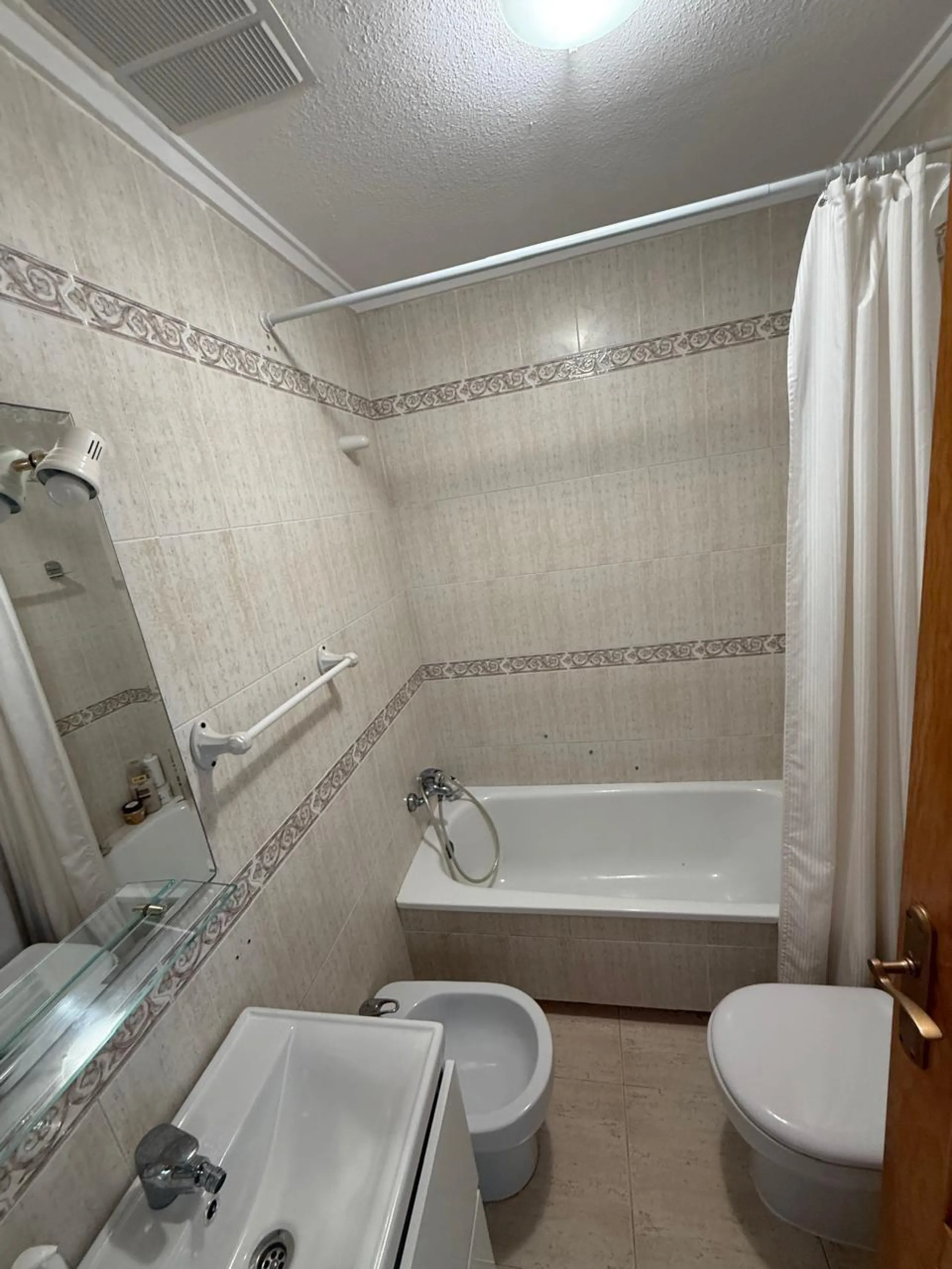 Cozy townhouse in one of the most sought-after areas of Torrevieja — Aguas Nuevas