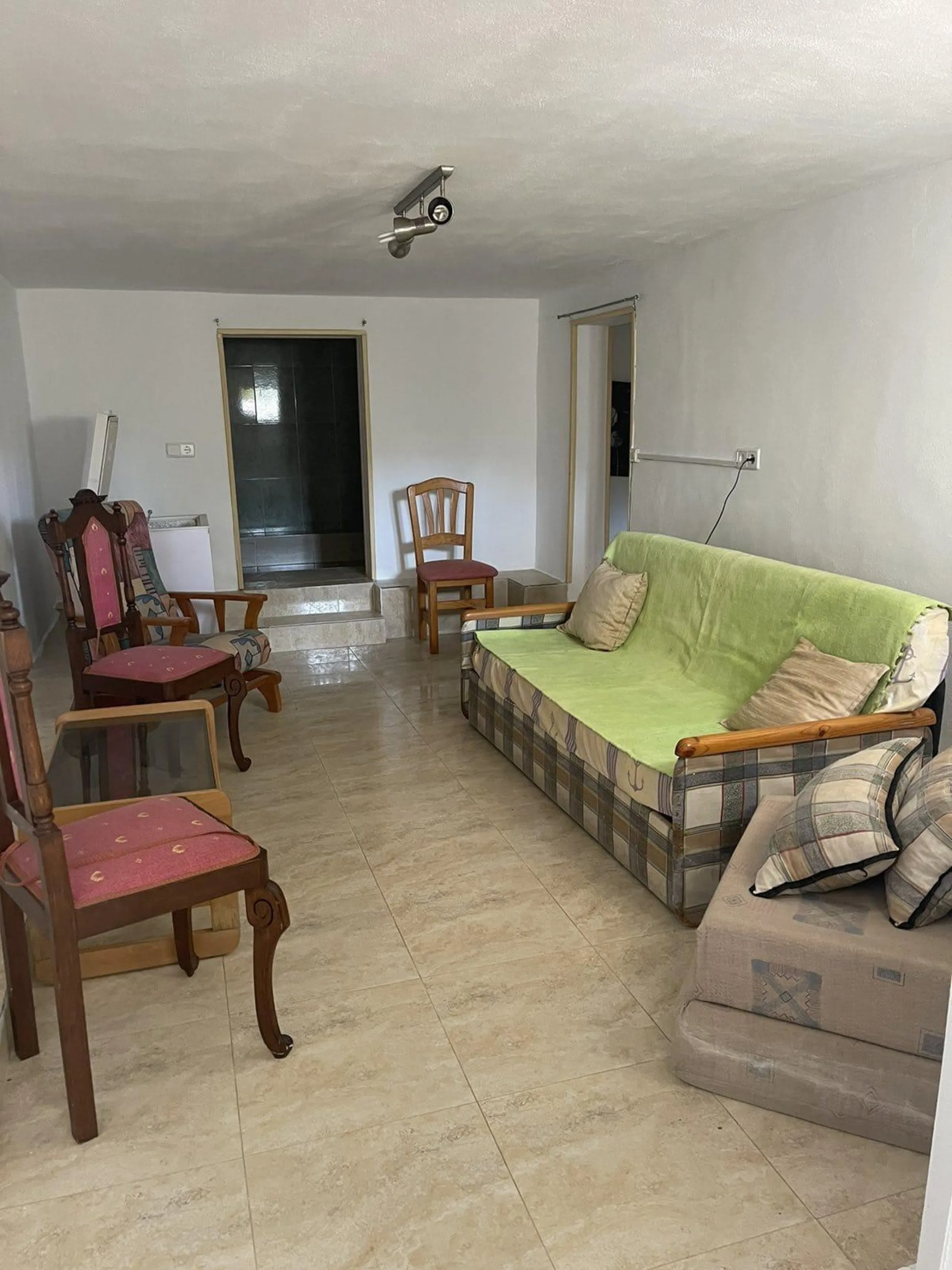 Cozy townhouse in one of the most sought-after areas of Torrevieja — Aguas Nuevas