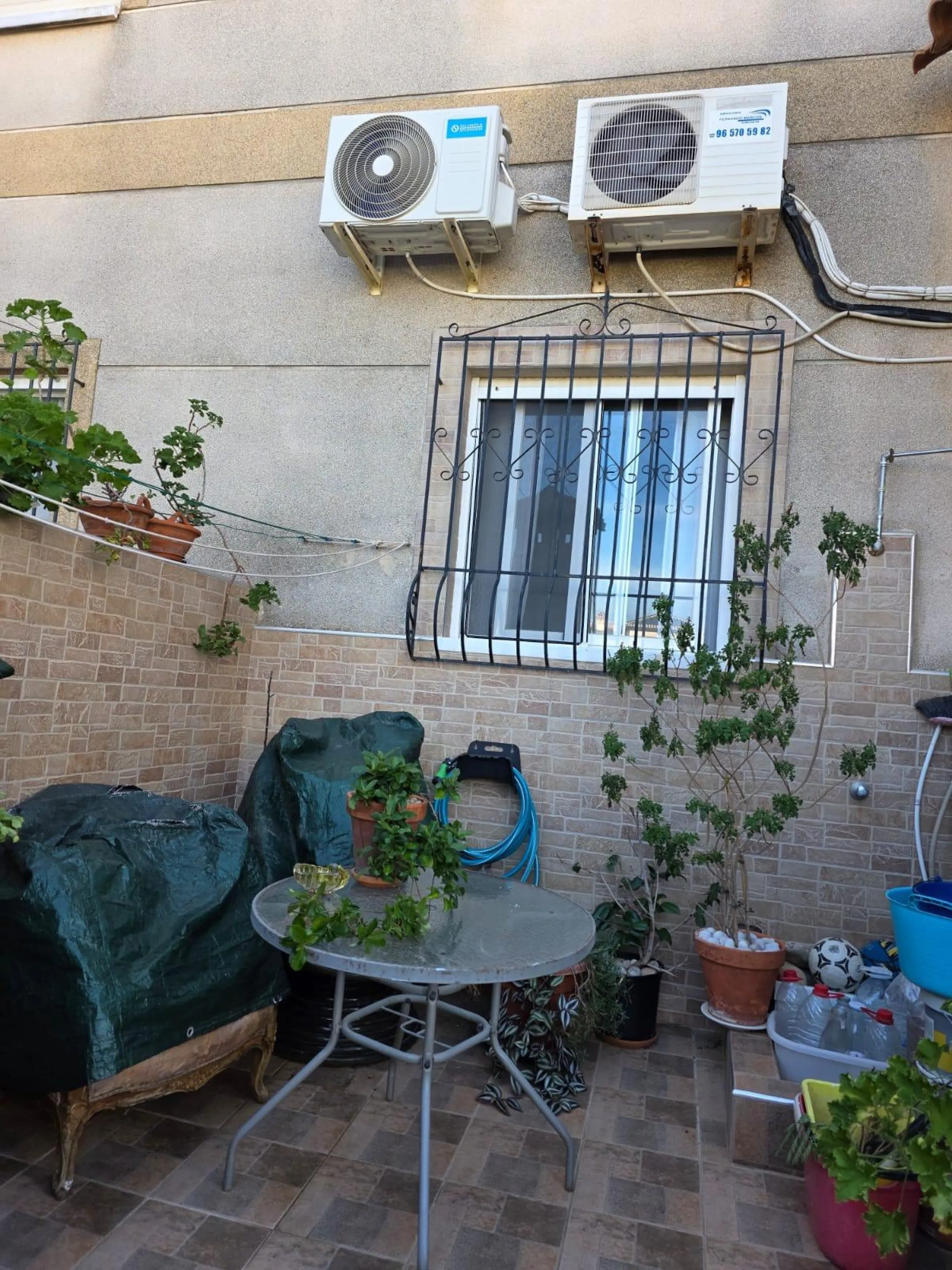 Cozy townhouse in one of the most sought-after areas of Torrevieja — Aguas Nuevas