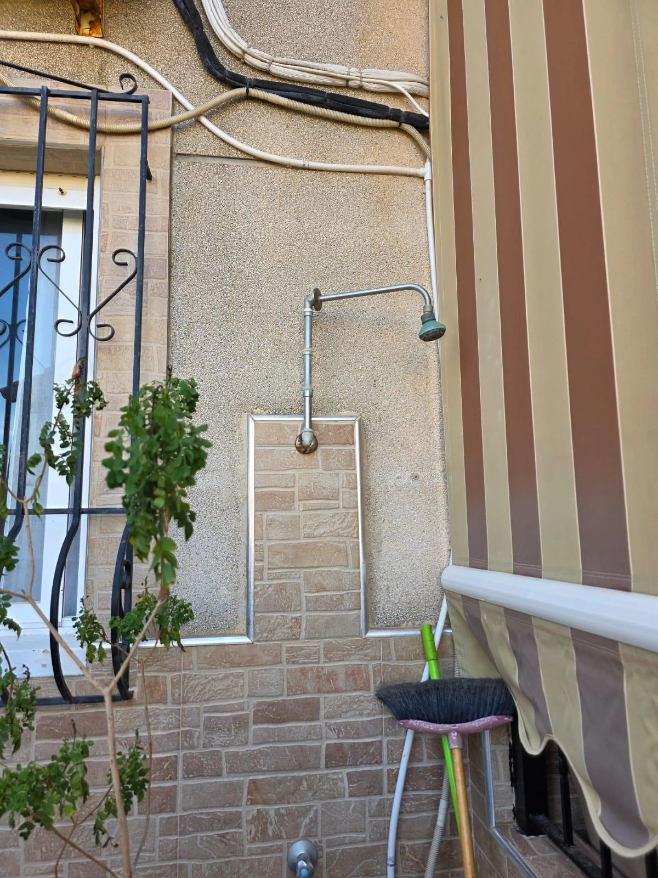 Cozy townhouse in one of the most sought-after areas of Torrevieja — Aguas Nuevas