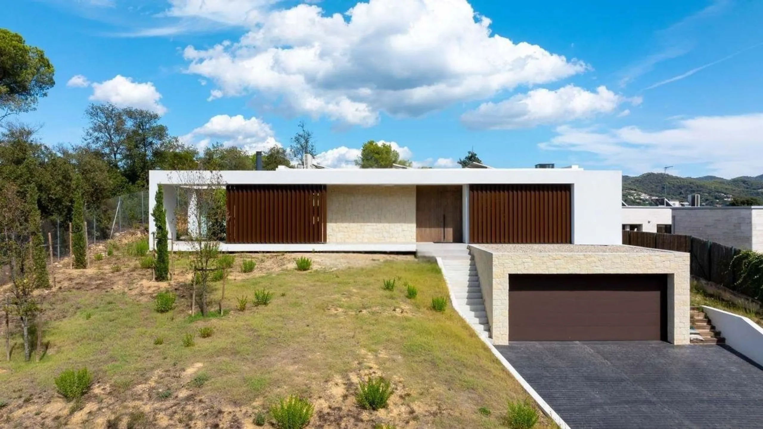 Contemporary Villa with Golf Course and Mountain Views in La Roca del Valles, Barcelona