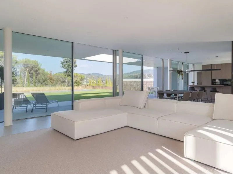 Contemporary Villa with Golf Course and Mountain Views in La Roca del Valles, Barcelona