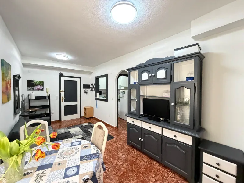 1 BEDROOM AND 1 BATHROOM APARTMENT. 600 METERS FROM PLAYA DEL CURA WITH A SURFACE AREA OF 48 M2.