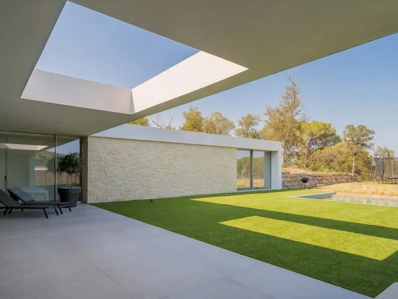 Contemporary Villa with Golf Course and Mountain Views in La Roca del Valles, Barcelona