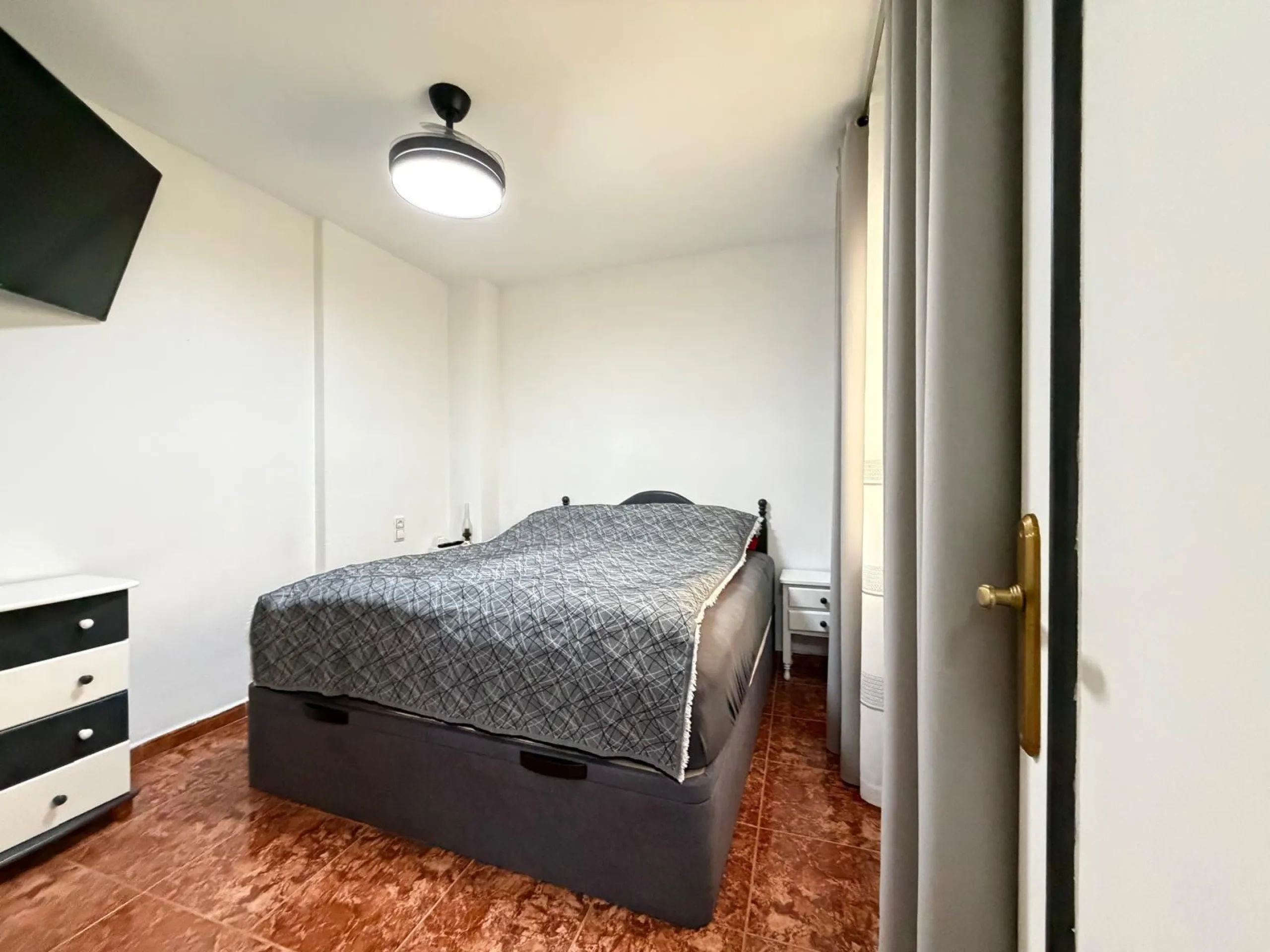 APARTAMENTO DE 1 DORMITORIO Y 1 BAÑO. A 600 METROS DE PLAYA DEL CURA CON SUPERFICIE DE 48 M2.