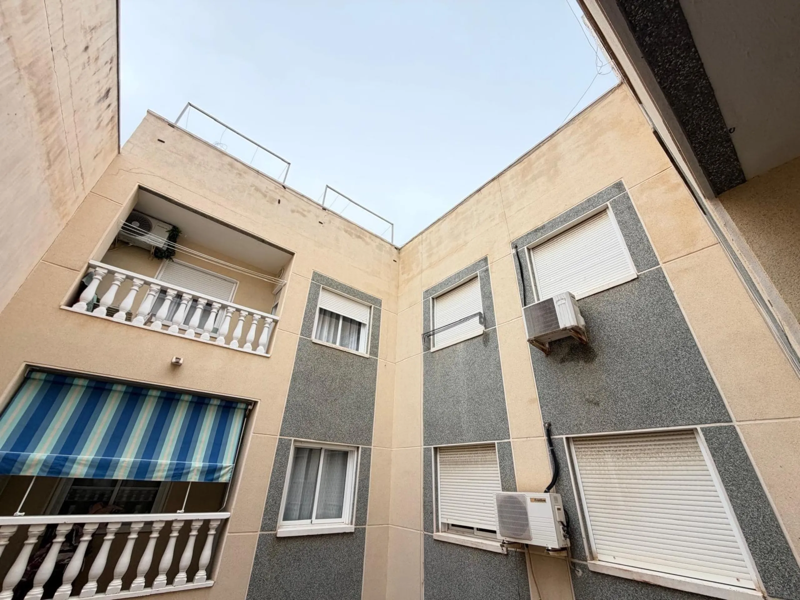 APARTAMENTO DE 1 DORMITORIO Y 1 BAÑO. A 600 METROS DE PLAYA DEL CURA CON SUPERFICIE DE 48 M2.