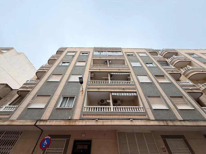 APARTAMENTO DE 1 DORMITORIO Y 1 BAÑO. A 600 METROS DE PLAYA DEL CURA CON SUPERFICIE DE 48 M2.