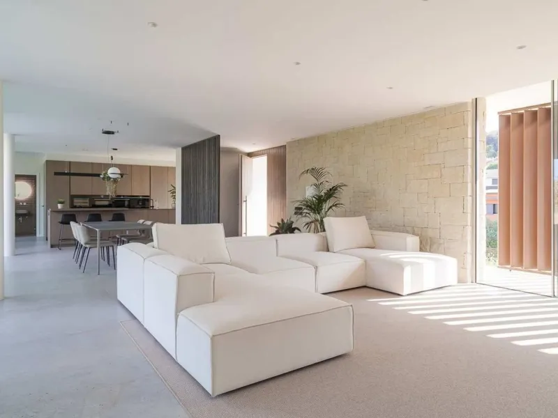 Contemporary Villa with Golf Course and Mountain Views in La Roca del Valles, Barcelona