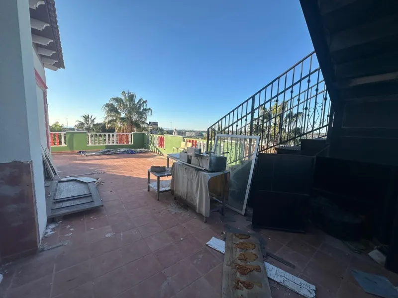 SPACIOUS TWO-FLOOR COMMERCIAL PROPERTY IN ORIHUELA COSTA