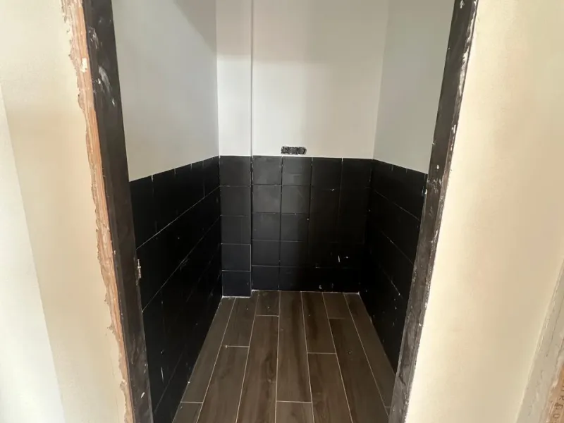 SPACIOUS TWO-FLOOR COMMERCIAL PROPERTY IN ORIHUELA COSTA