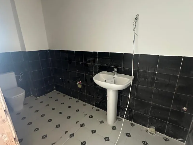 SPACIOUS TWO-FLOOR COMMERCIAL PROPERTY IN ORIHUELA COSTA
