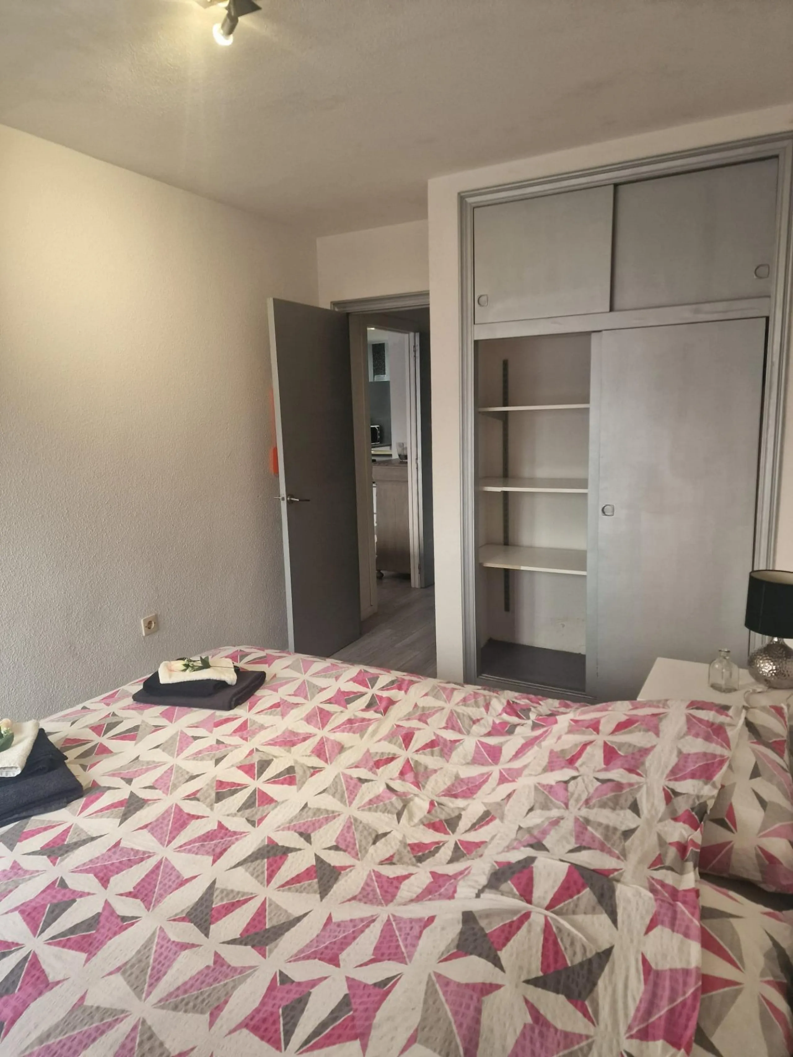 MODERN APARTMENT 3 BEDS BEACHFRONT 209,000€