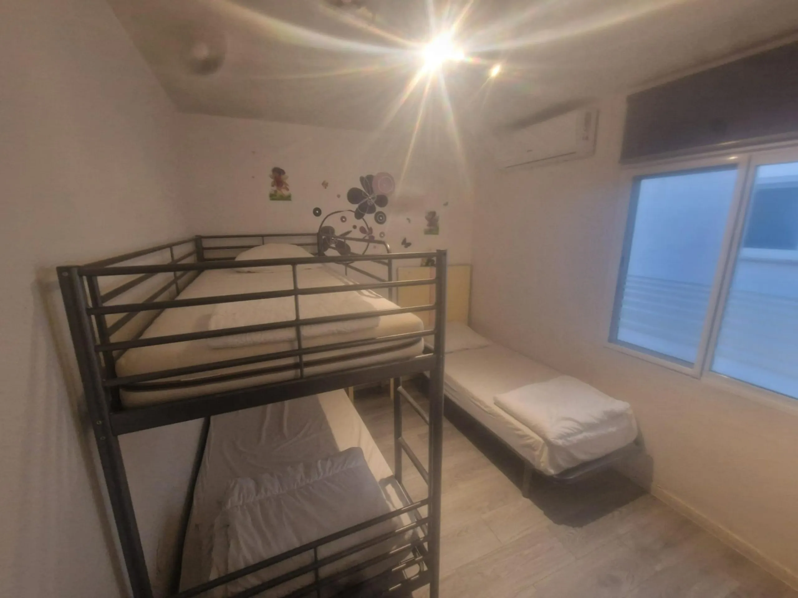MODERN APARTMENT 3 BEDS BEACHFRONT 209,000€