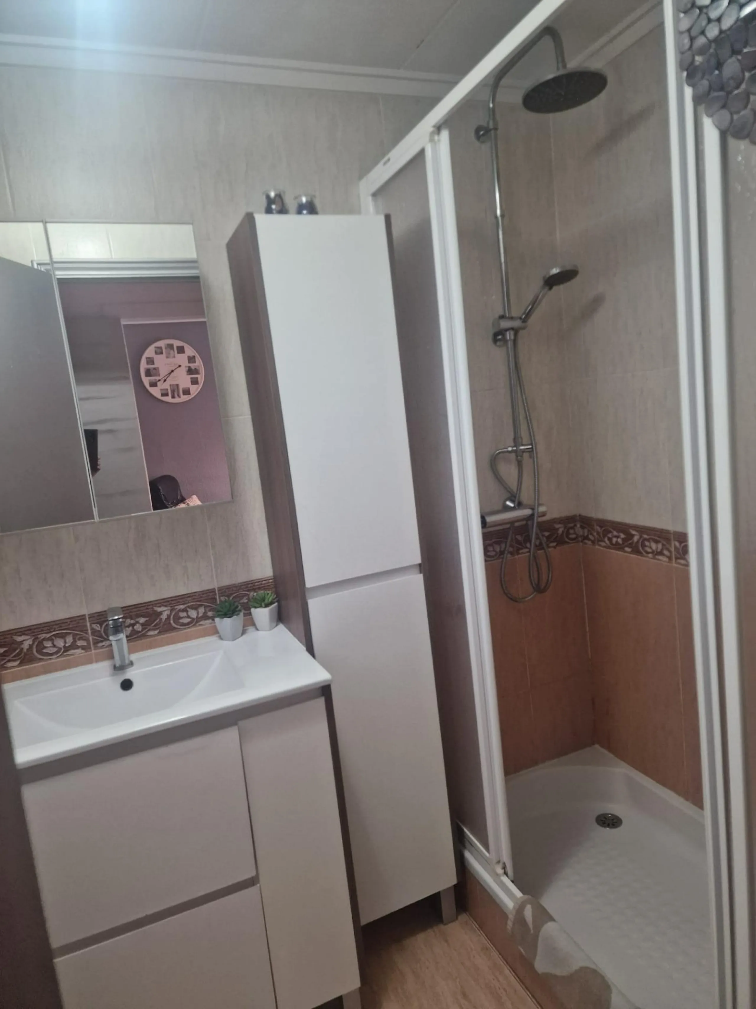 MODERN APARTMENT 3 BEDS BEACHFRONT 209,000€
