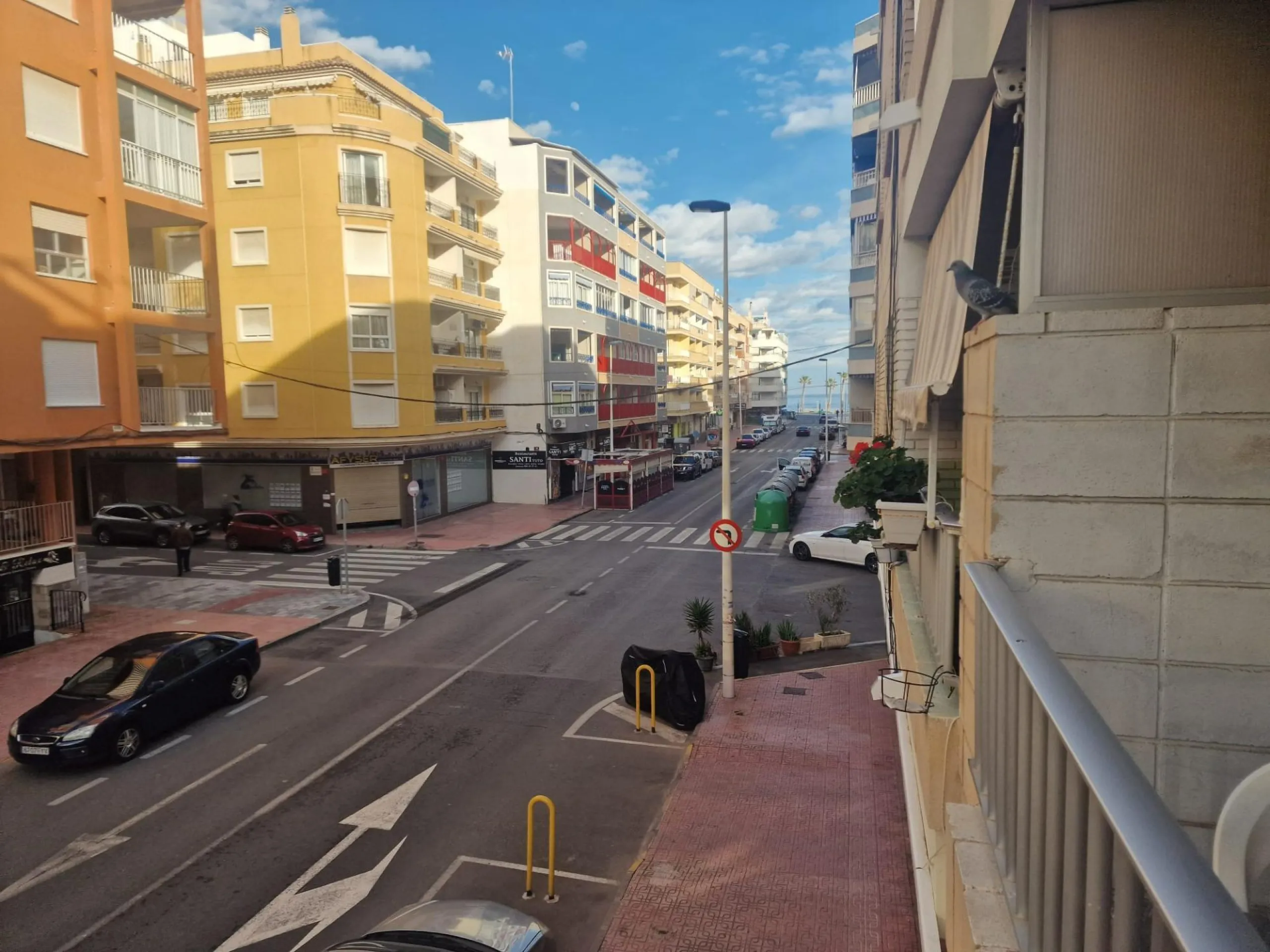 MODERN APARTMENT 3 BEDS BEACHFRONT 209,000€